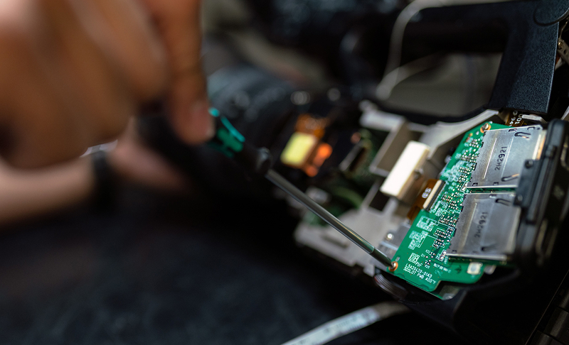 Equipo electrónico de oficina para redes y soporte técnico